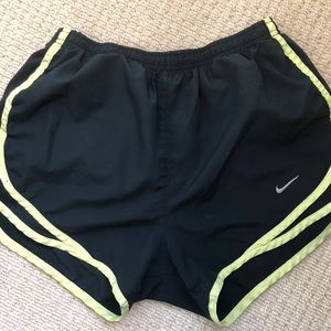 Nike Dri-FIT Tempo Running Shorts
